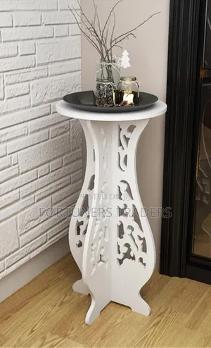 *Quartered Decor/Coffee/ Flower Table + Place Mat