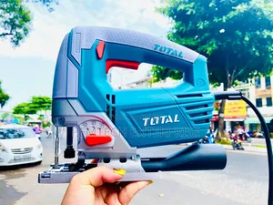 Total Ts2081006 800w Jigsaw