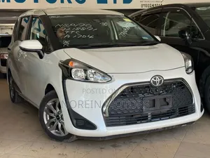 Toyota Sienta 2019 Off white
