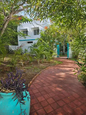 7bdrm Villa in Aloo Drive Residence, Mtwapa for sale