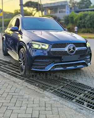 Mercedes-Benz GLE-Class GLE 400d 4MATIC 2021 Blue