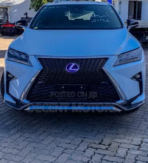 Lexus LX 570 AWD 2018 White