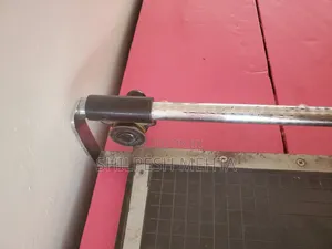 Metal Cutter Strong