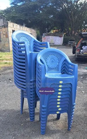 Stejes Plastic Chairs