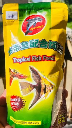 Floating Tropical Flakes – Easy and Clean Feeding