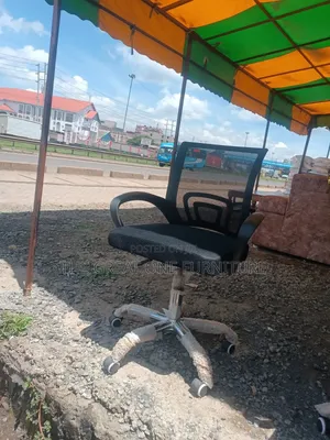 Brand New Black Mesh Office Chair Gx3wa