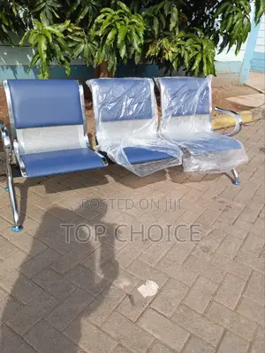 3 - 1 Visitors Bench