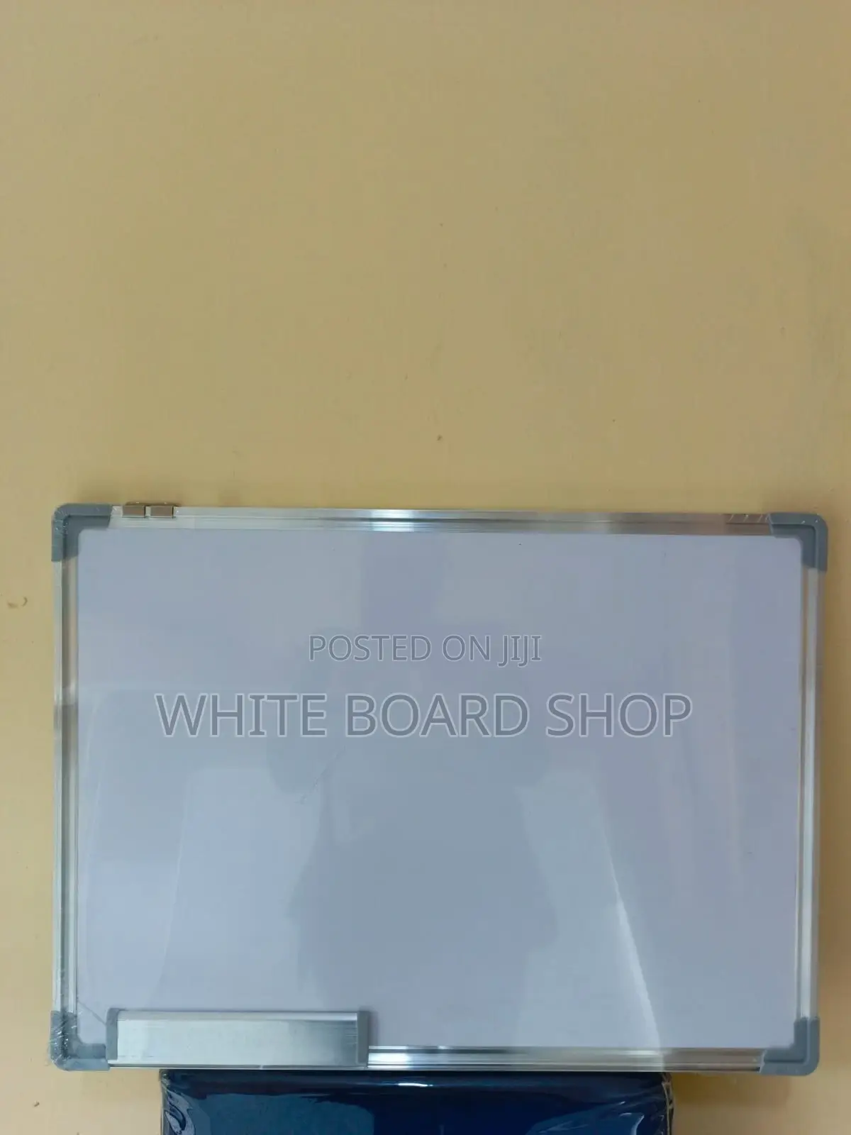 Magnetic Whiteboard 60cmx45cm