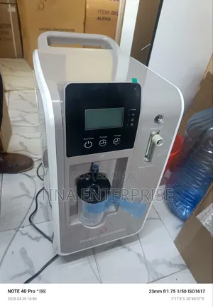 Oxgyen Concentrator