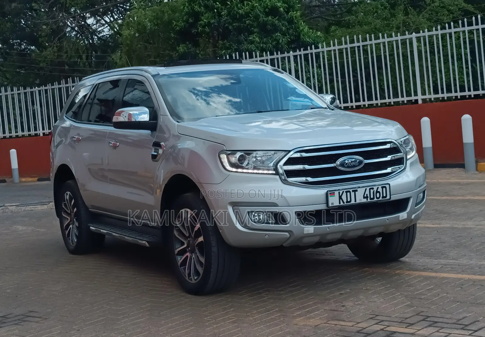Ford Everest 2020 Silver
