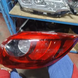 Cx5 2015 Tailight
