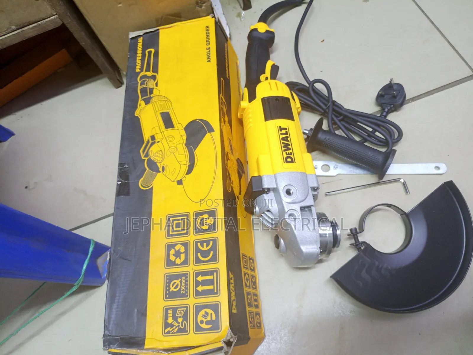 Dewalt 9inch Angle Grinder