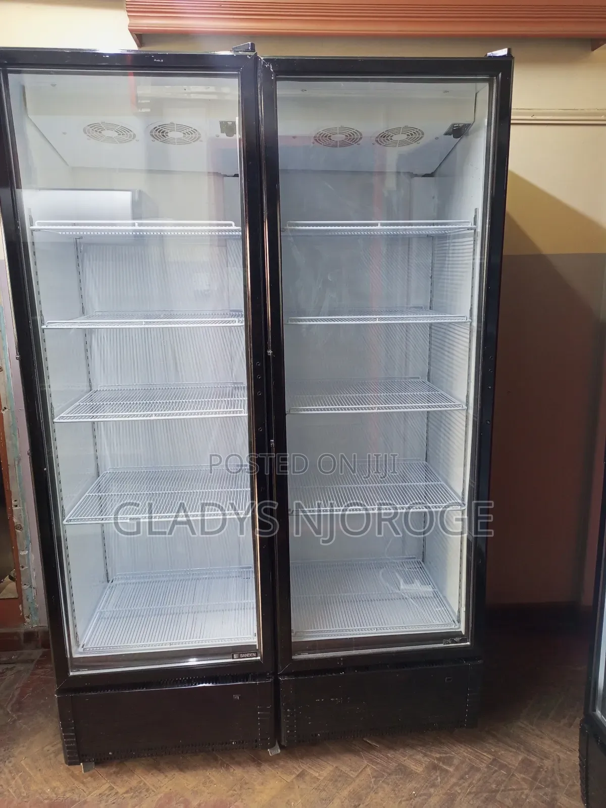 Suitable Side by Side Chiller