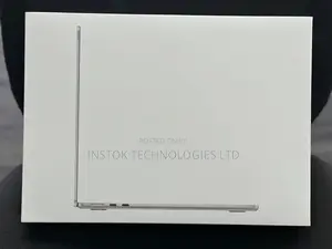 New Laptop Apple MacBook Air 16GB Apple M4 SSD 256GB