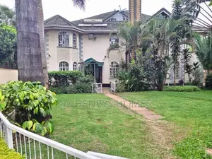 5bdrm House in Garden Estate, Roysambu for sale