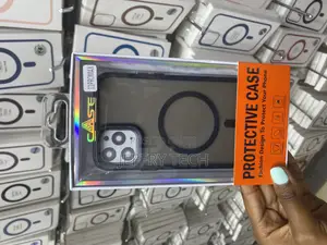 Anuck iPhone 11 Pro Max Magsafe Translusent Mate Black Case