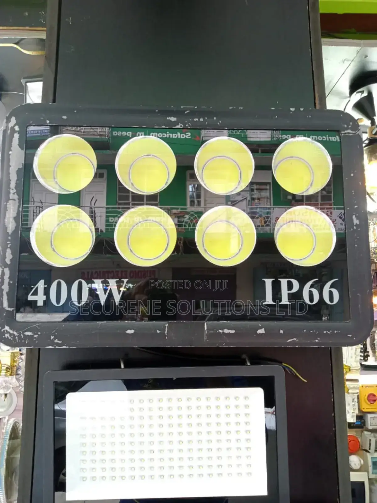 400w Led Floodlight With an Ip66 Rating