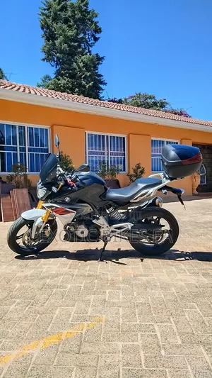 BMW 2018 Black
