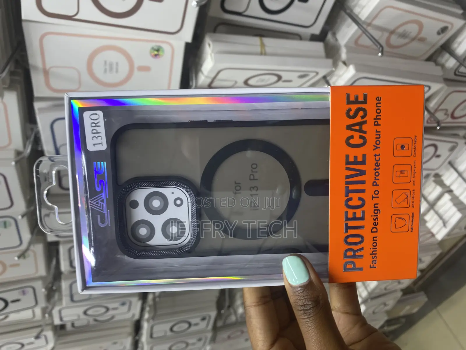 Sapara iPhone 13 Pro Translucent Mate Black Magsafe Case