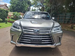 Lexus LX 570 AWD 2017 Gold