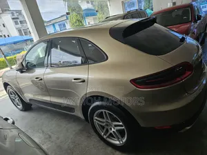 Porsche Macan 2018 Brown