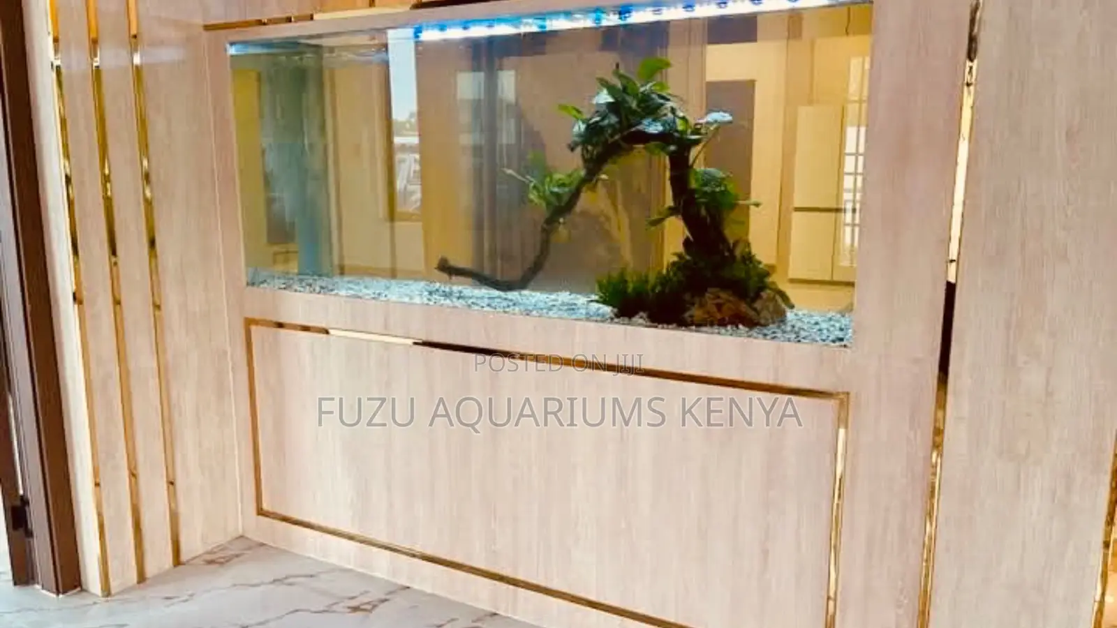 Bespoke Living Walls – Aquariums for Luxury Interiors