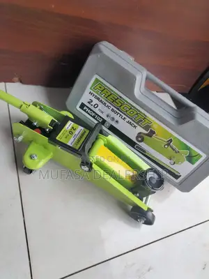 Portable Bottle Jack