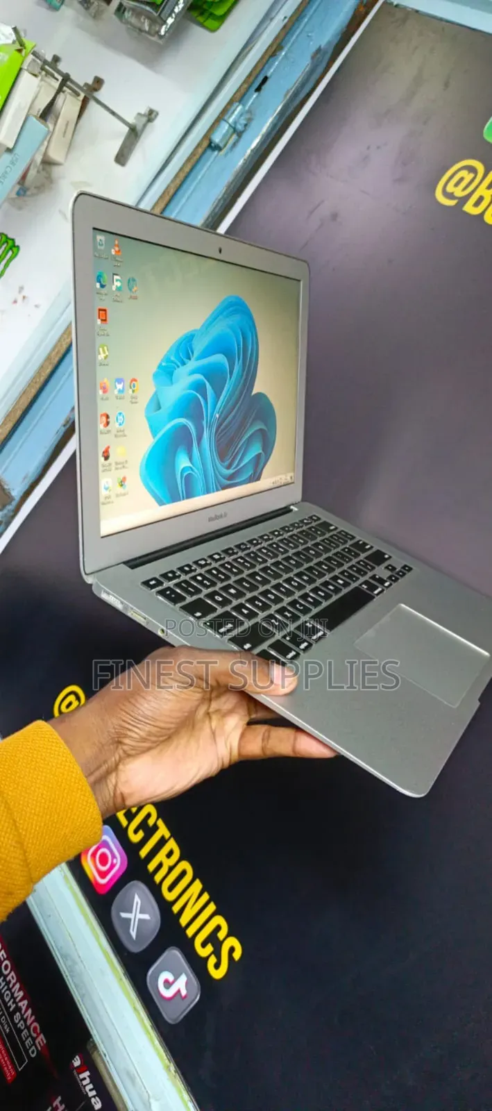 Laptop Apple MacBook Air 2017 8GB Intel Core I5 SSD 256GB