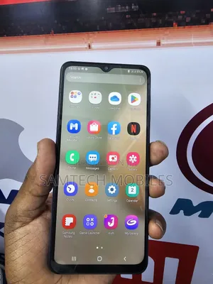 Samsung Galaxy A12 64 GB Blue