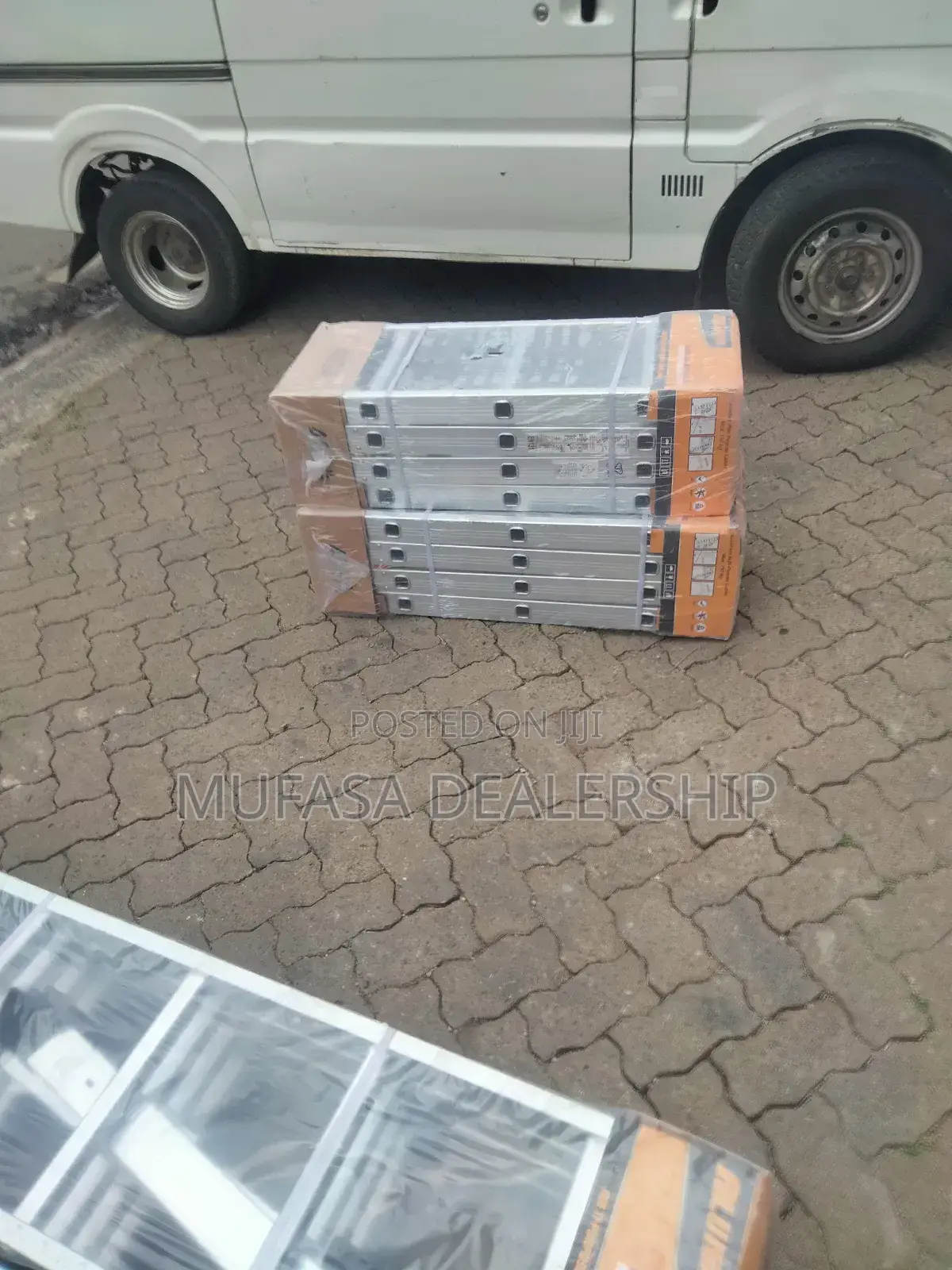Foldable/ Portable Alluminium Ladder