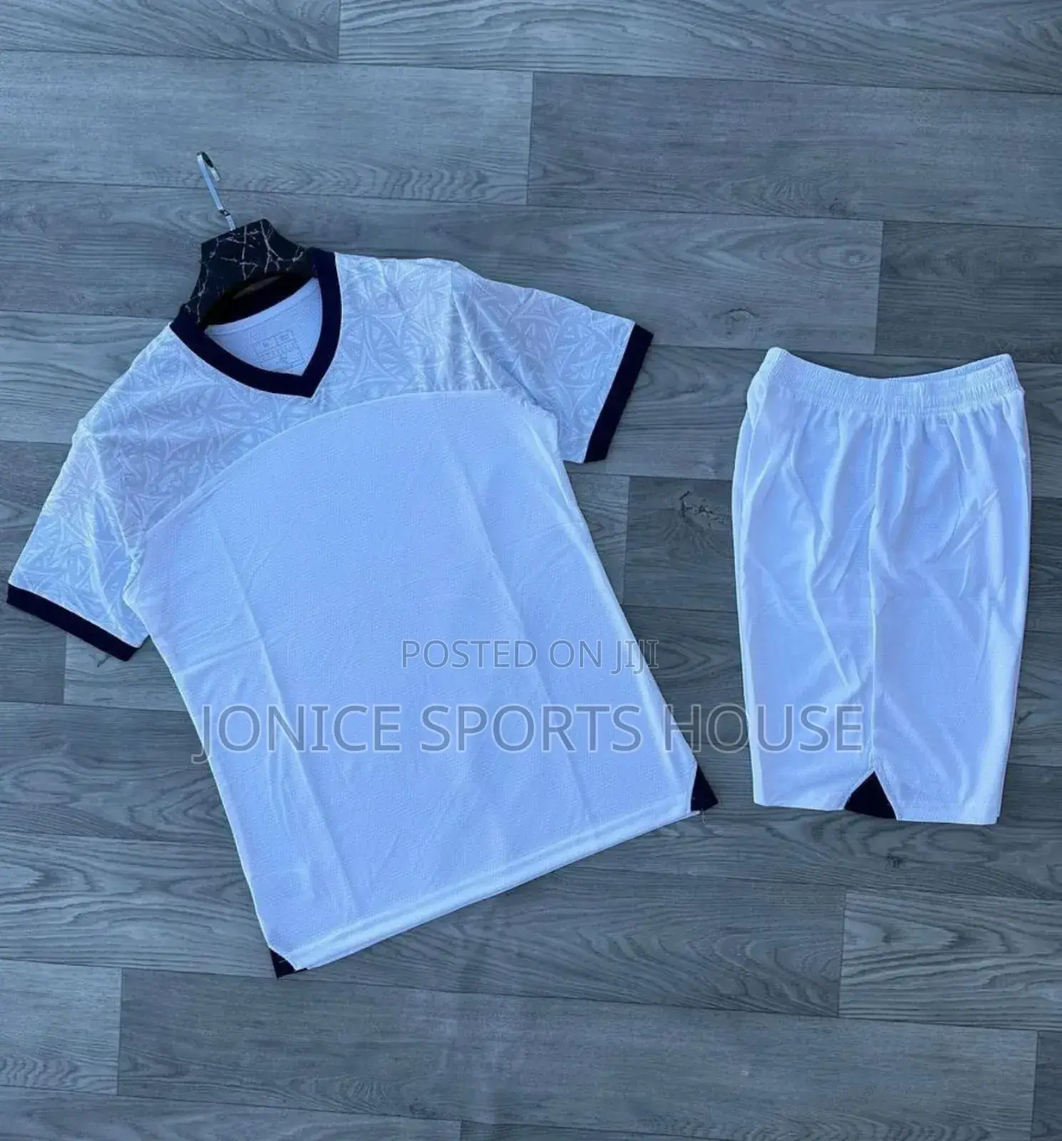 Quality Plain Sportswear