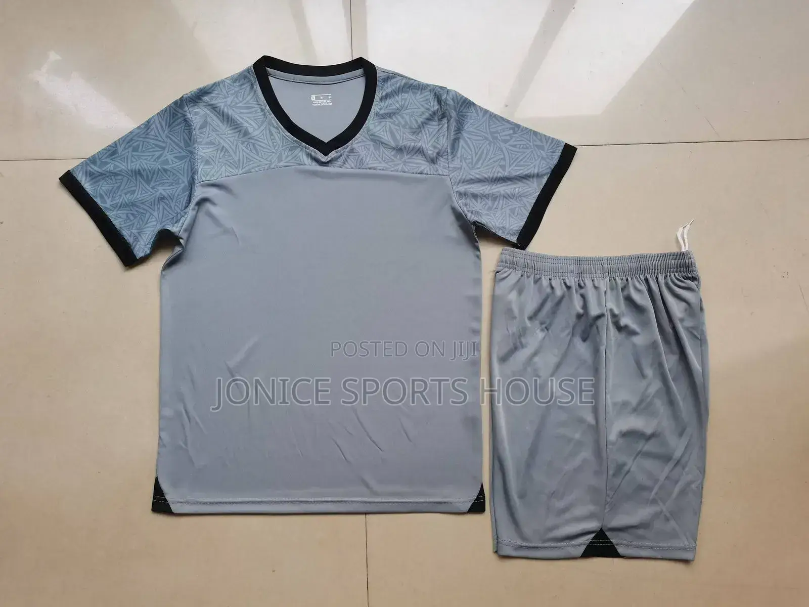Quality Plain Sportswear