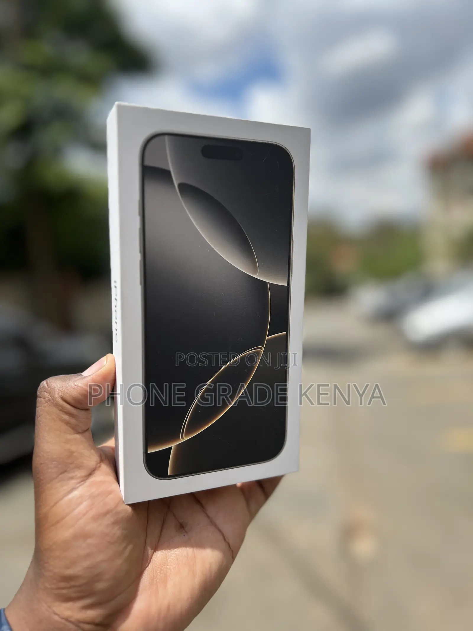 New Apple iPhone 16 Pro Max 1 TB White