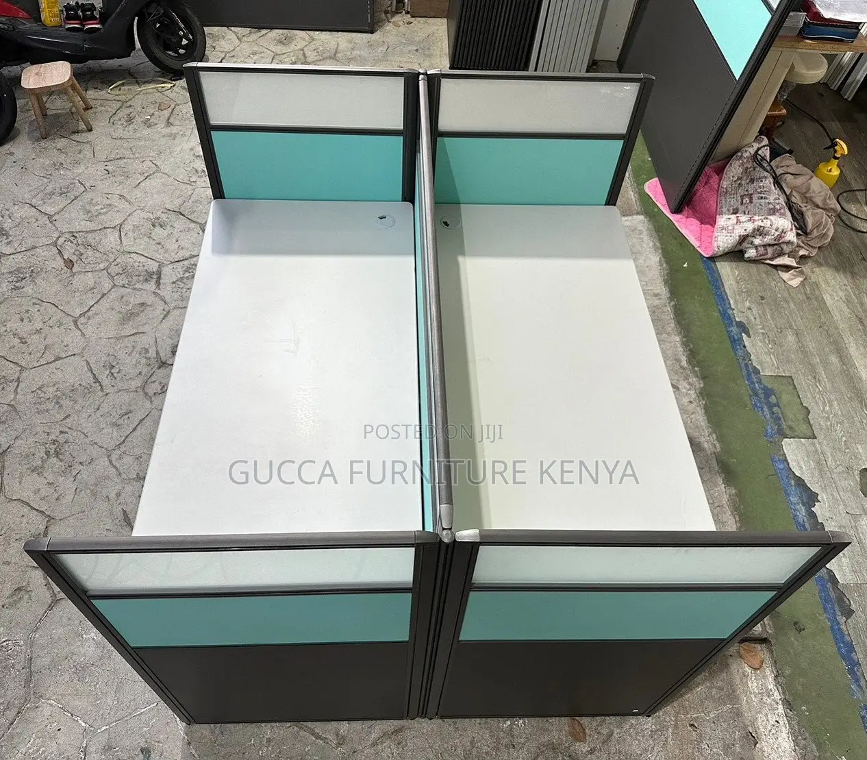 Workstation: Double-Sided Partition Office Workstation