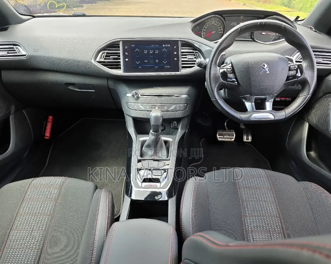 Peugeot 308 2018 Silver