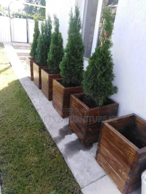 Wood Planter