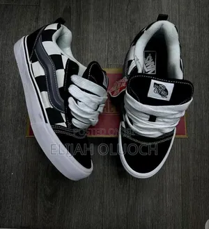 Print Knu Vans Black and White