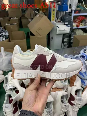New Balance 327 (Leather)