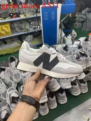 New Balance 327 (Leather)