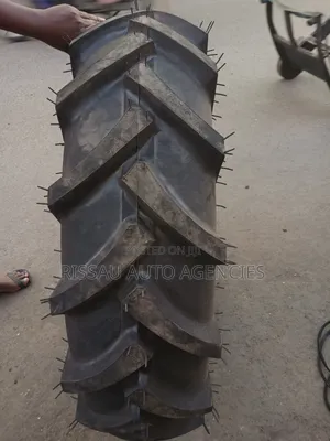 12.4-24 Atlas Agriculture Tractor Tyres Made in India