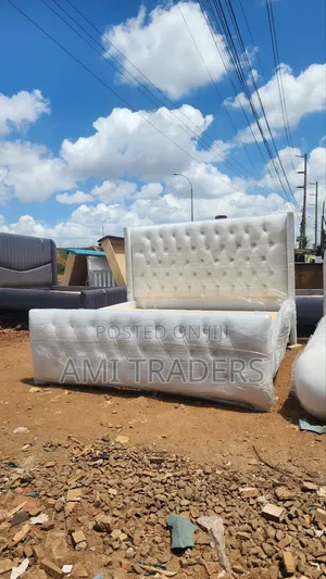 White Chester Bed King Size (5*6)