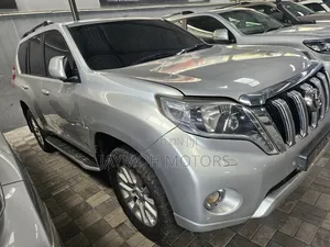 Toyota Land Cruiser Prado 2016 Silver