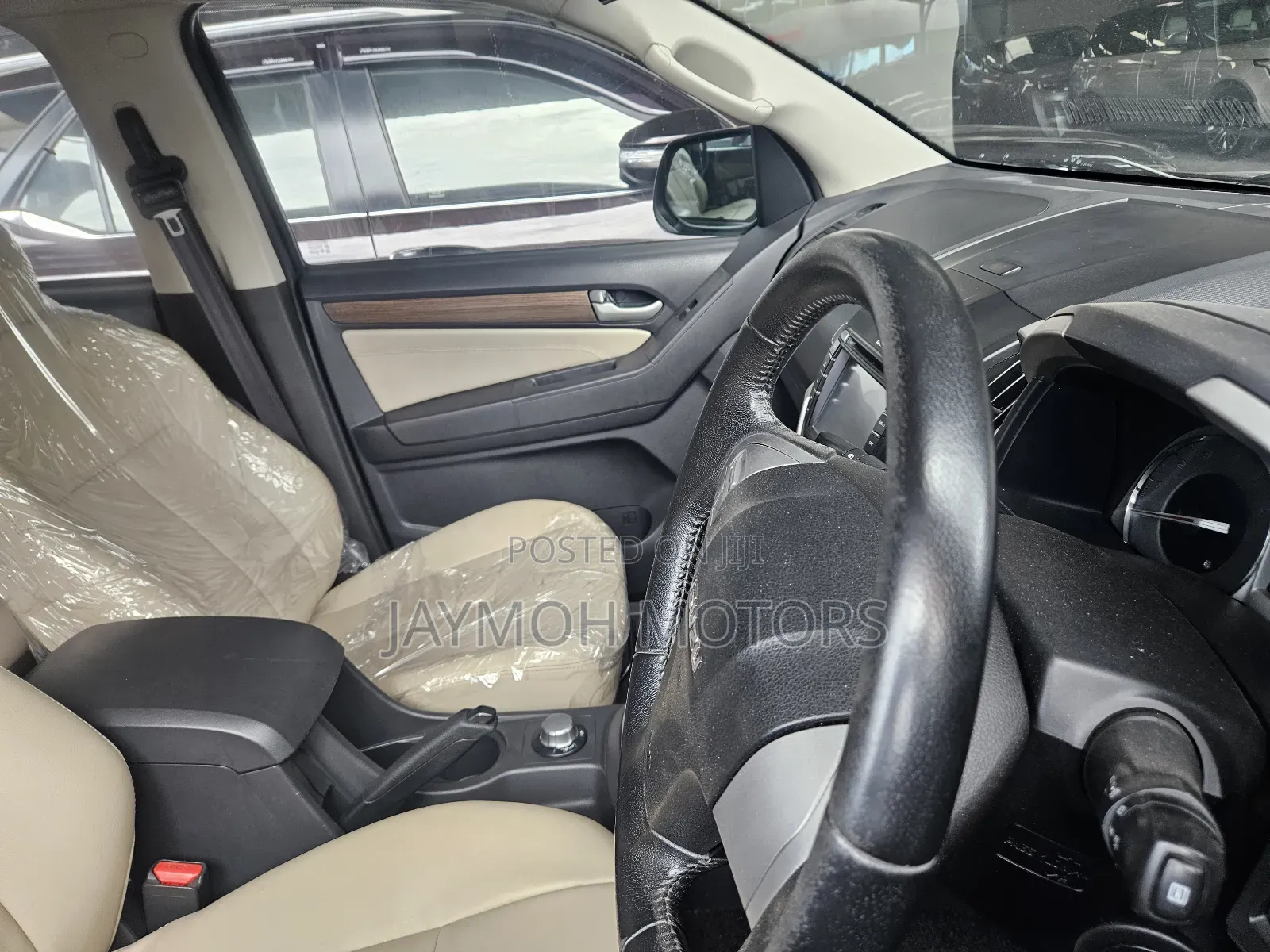 Isuzu MU-X 2017 Brown
