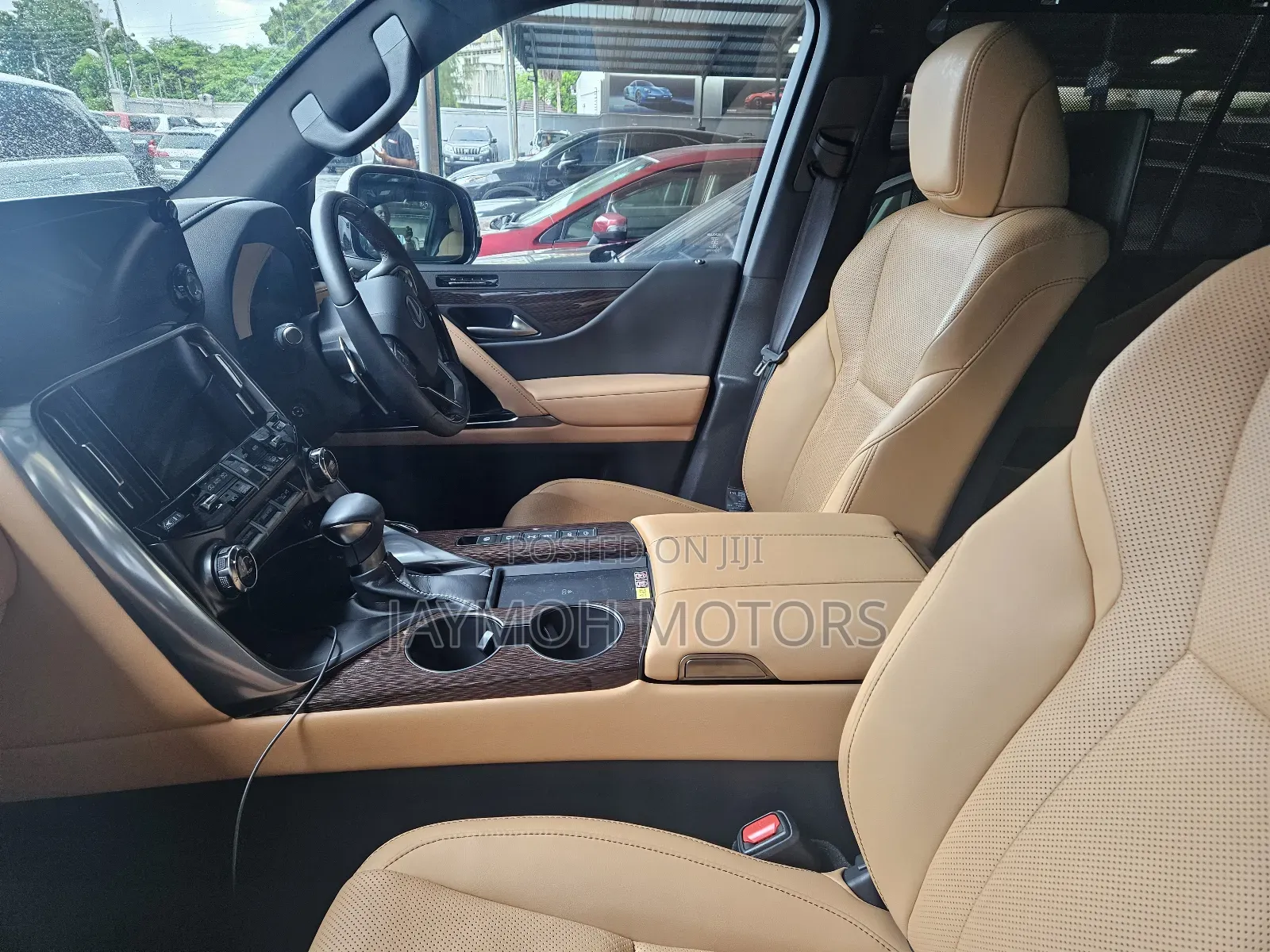 Lexus LX 2024 White
