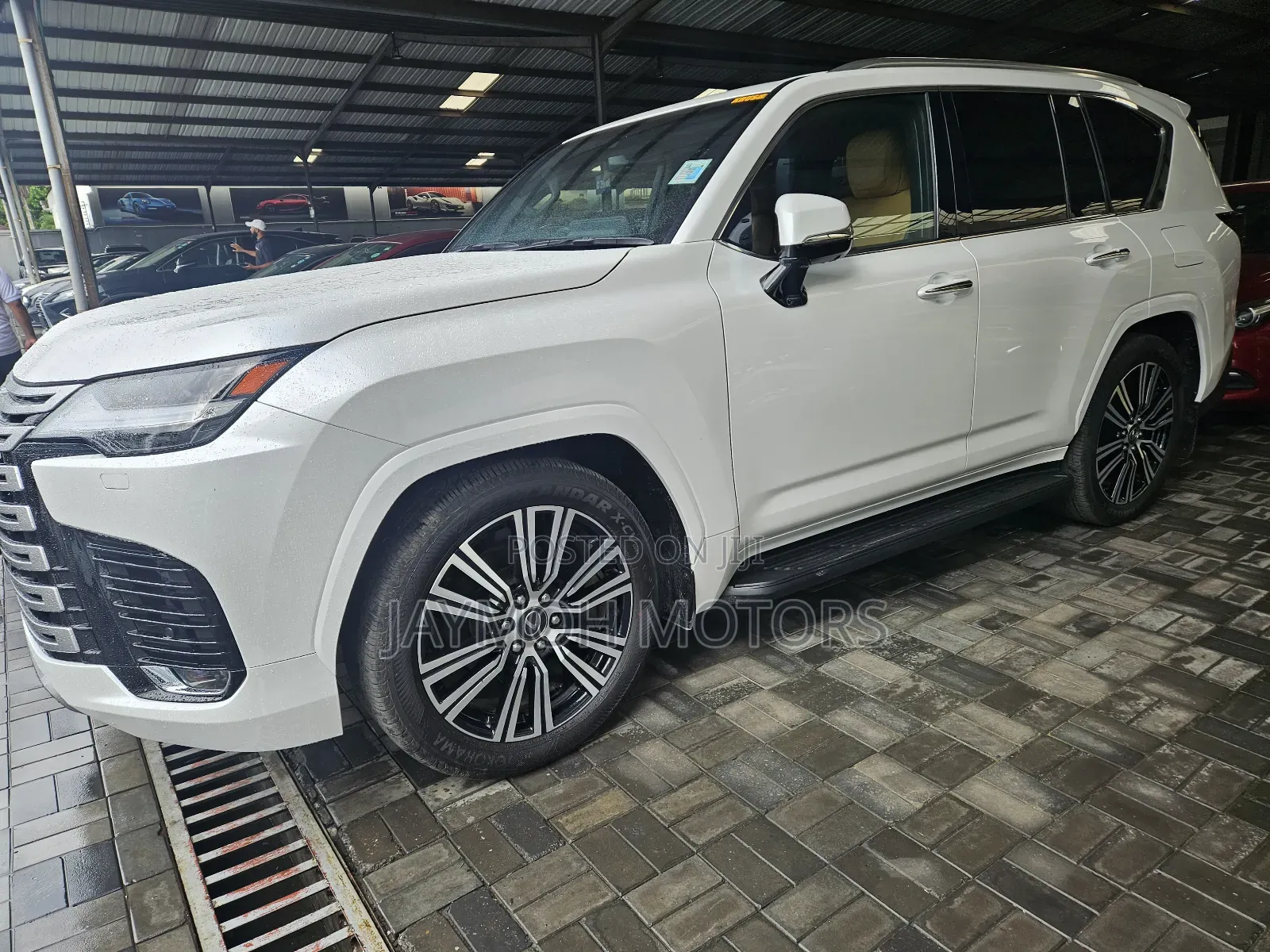 Lexus LX 2024 White