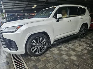 Lexus LX 2024 White