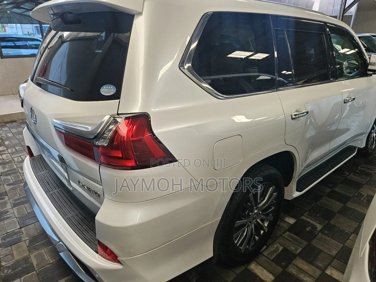 Lexus LX 2019 White