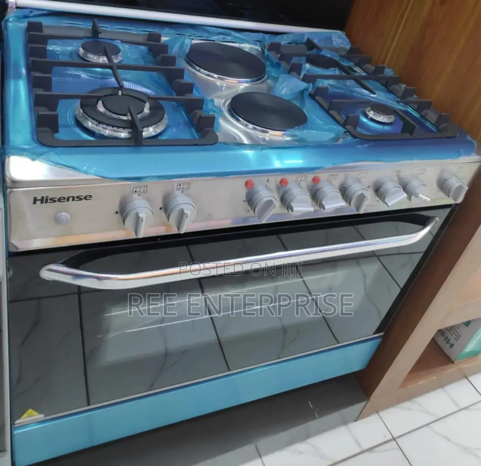 90 By 90 Hisense 2 Electron +4 Gas Hob And Electron Oven