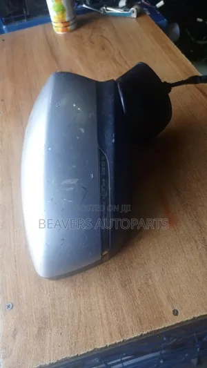 Axela 2018 Side Mirror With Sensor