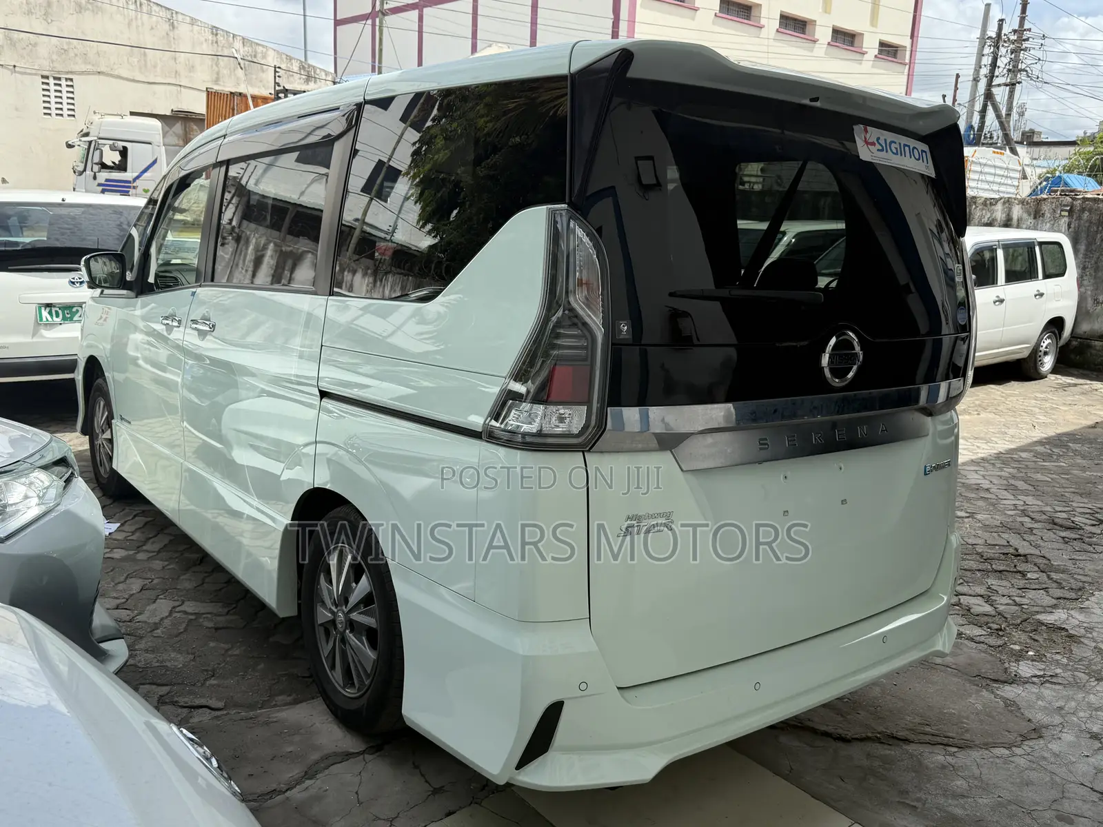 Nissan Serena 2019 White